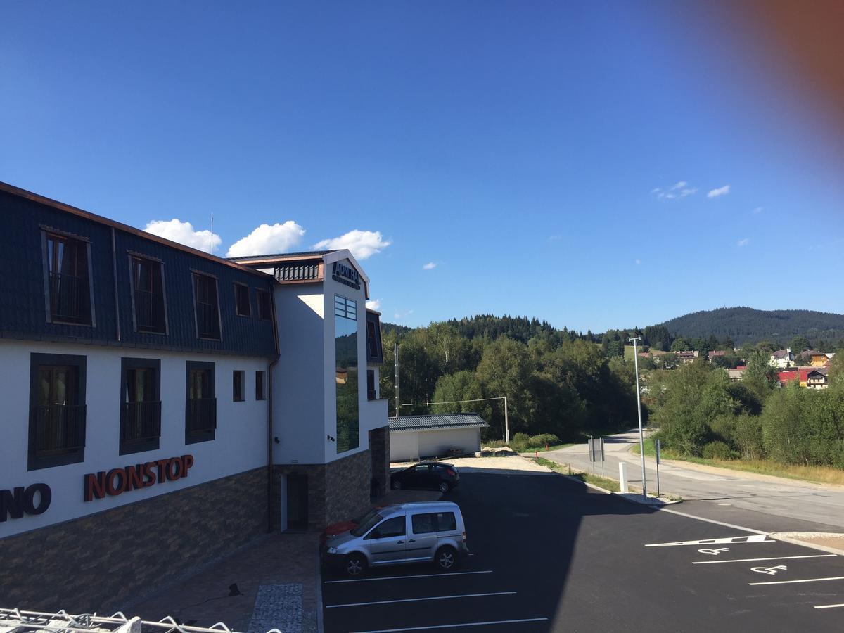 斯特拉兹尼海军上将赌场酒店 斯特拉日尼 外观 照片