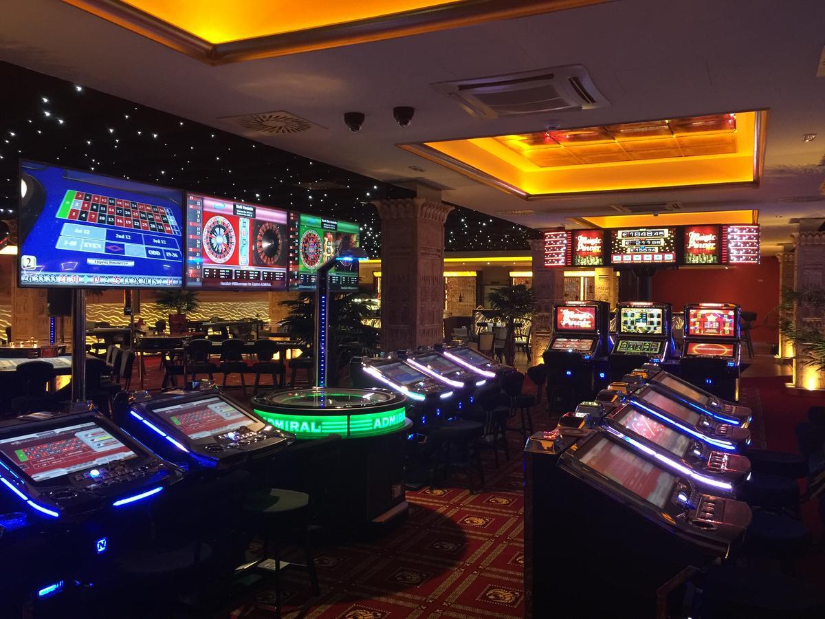 斯特拉兹尼海军上将赌场酒店 斯特拉日尼 外观 照片